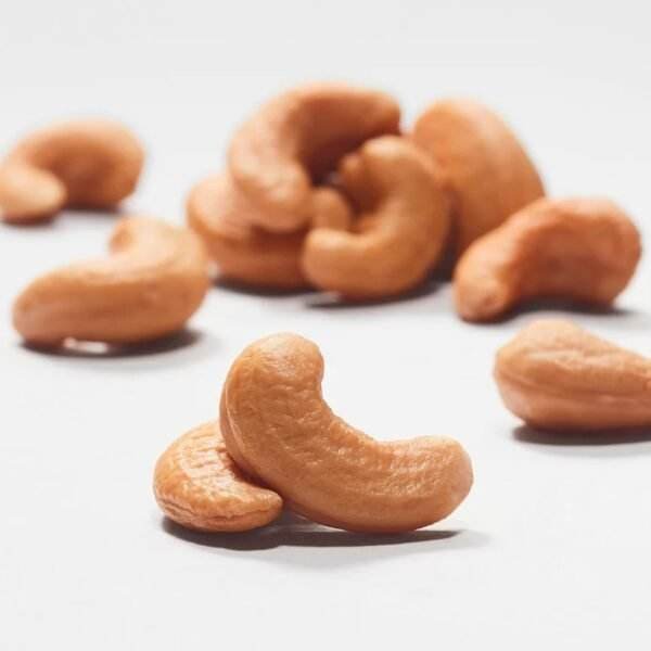 Roasted Unsalted Cashew Medium